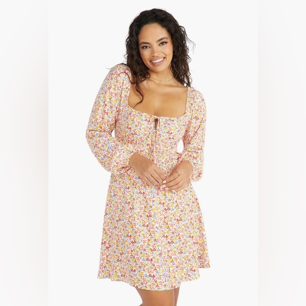 NWT JustFab Fit And Flare Long Sleeve Ditsy Floral Mini Dress Size Small
